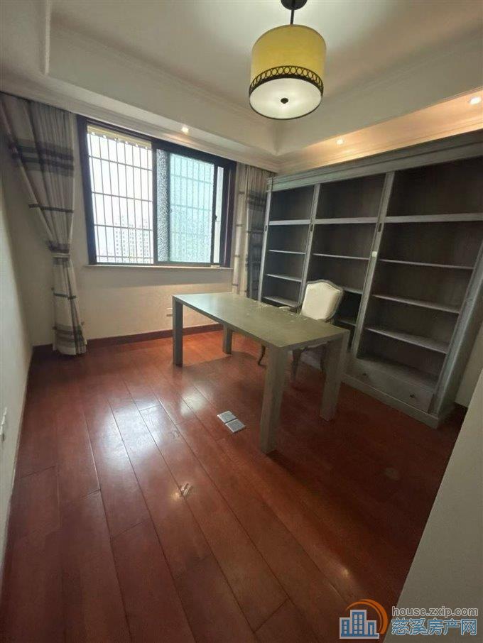 特价鸣北小区电梯南区精装带车位钥匙在
