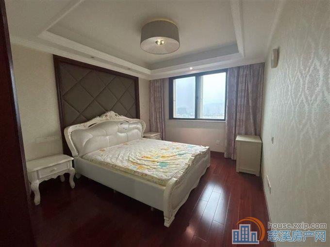 特价鸣北小区电梯南区精装带车位钥匙在