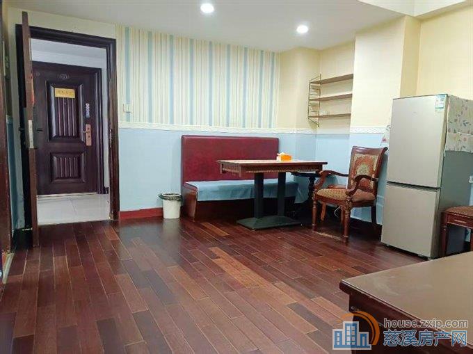 雅仕名苑64平方精装