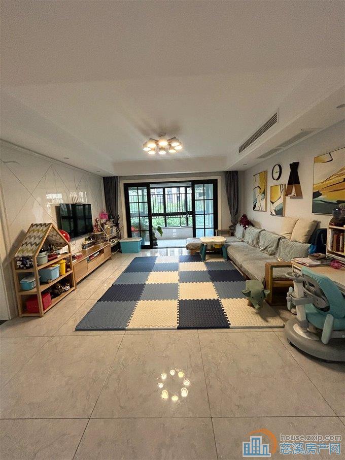 金仕华庭143平209.8万精装文锦书包