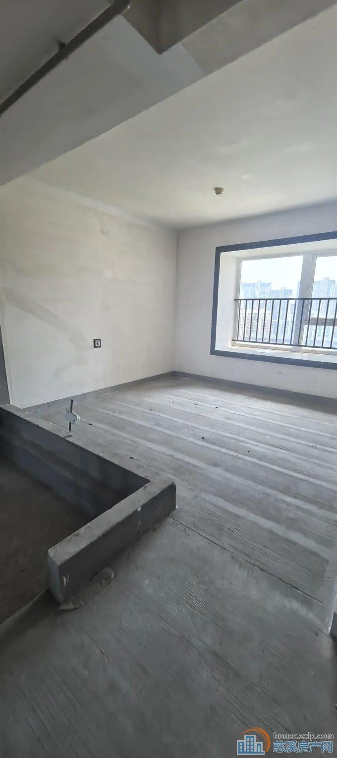 保利俯院江南北区 毛坯，黄金楼层
